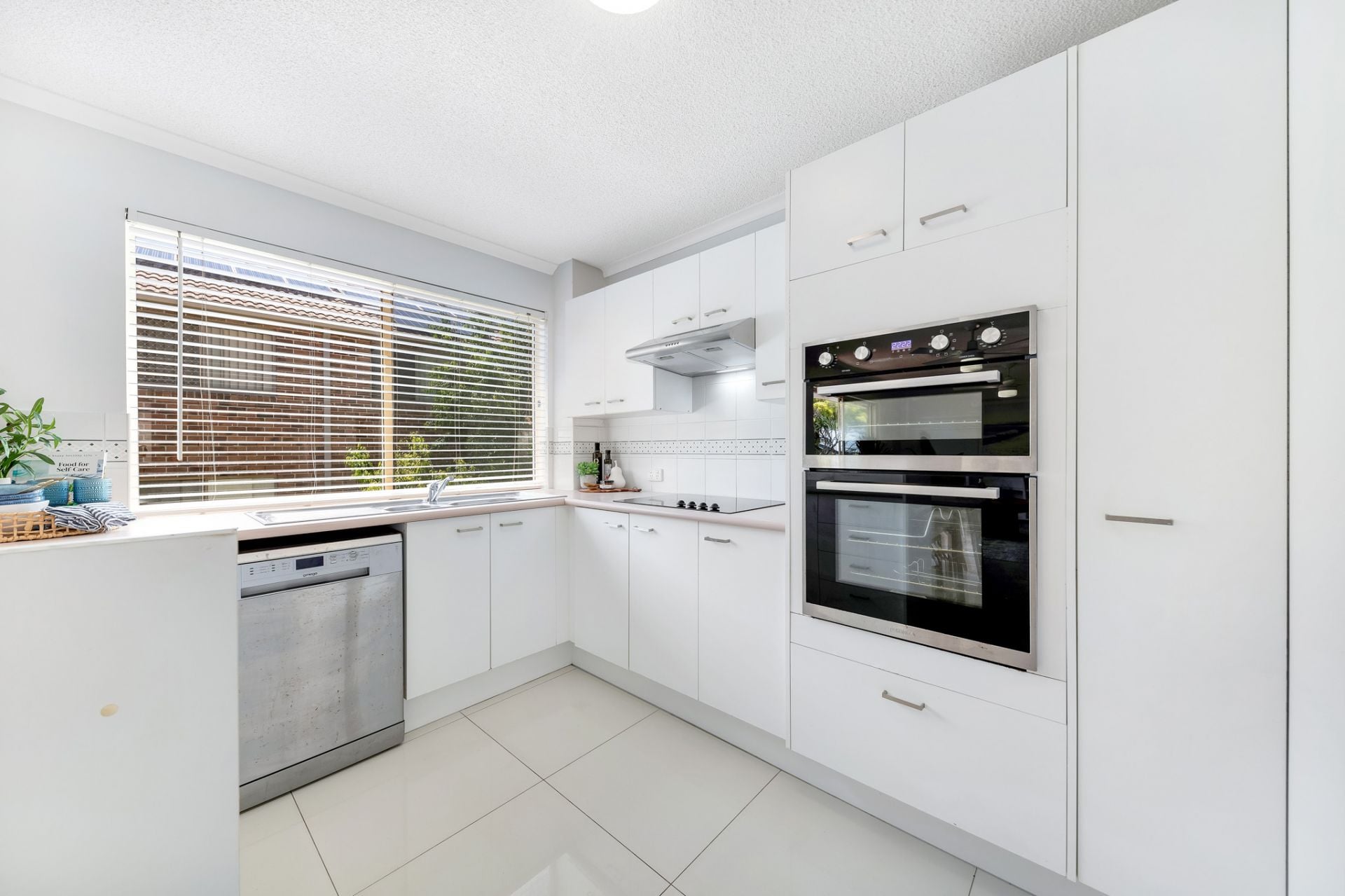 4/11 Saltair Street Kings Beach QLD, Kings Beach - Thumbnail 7