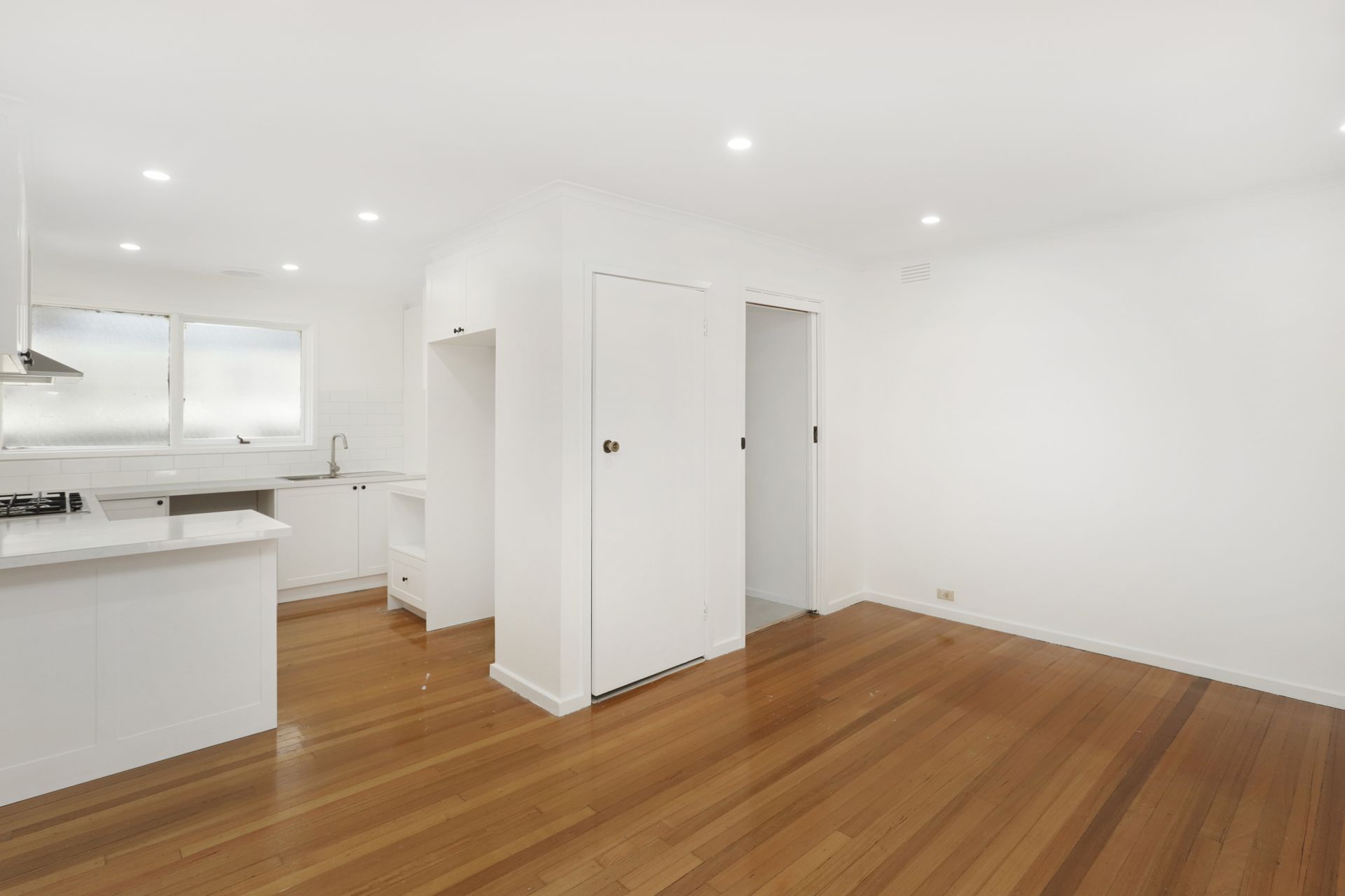 5 Norwood Drive Keilor East VIC, Keilor East - Thumbnail 4