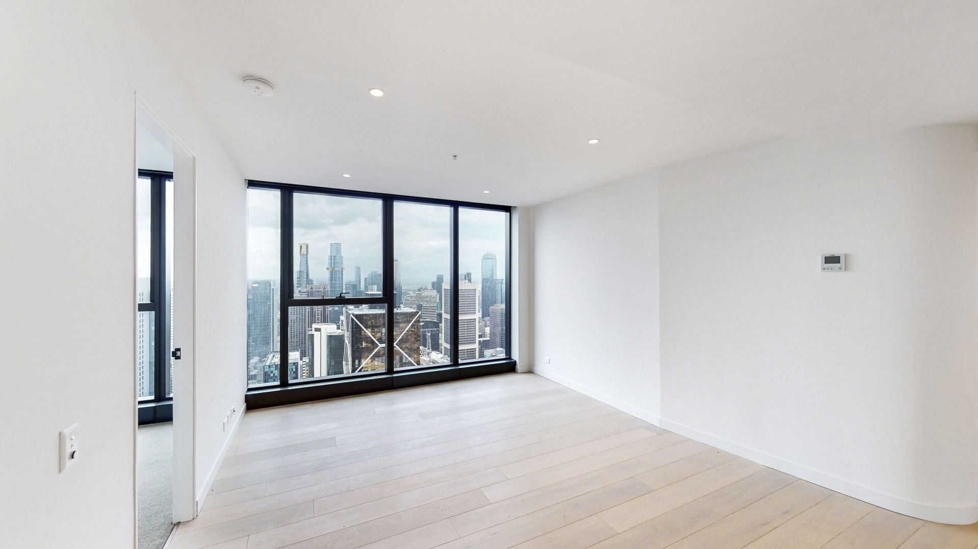 5408/370 Queen Street, Melbourne - Thumbnail 4
