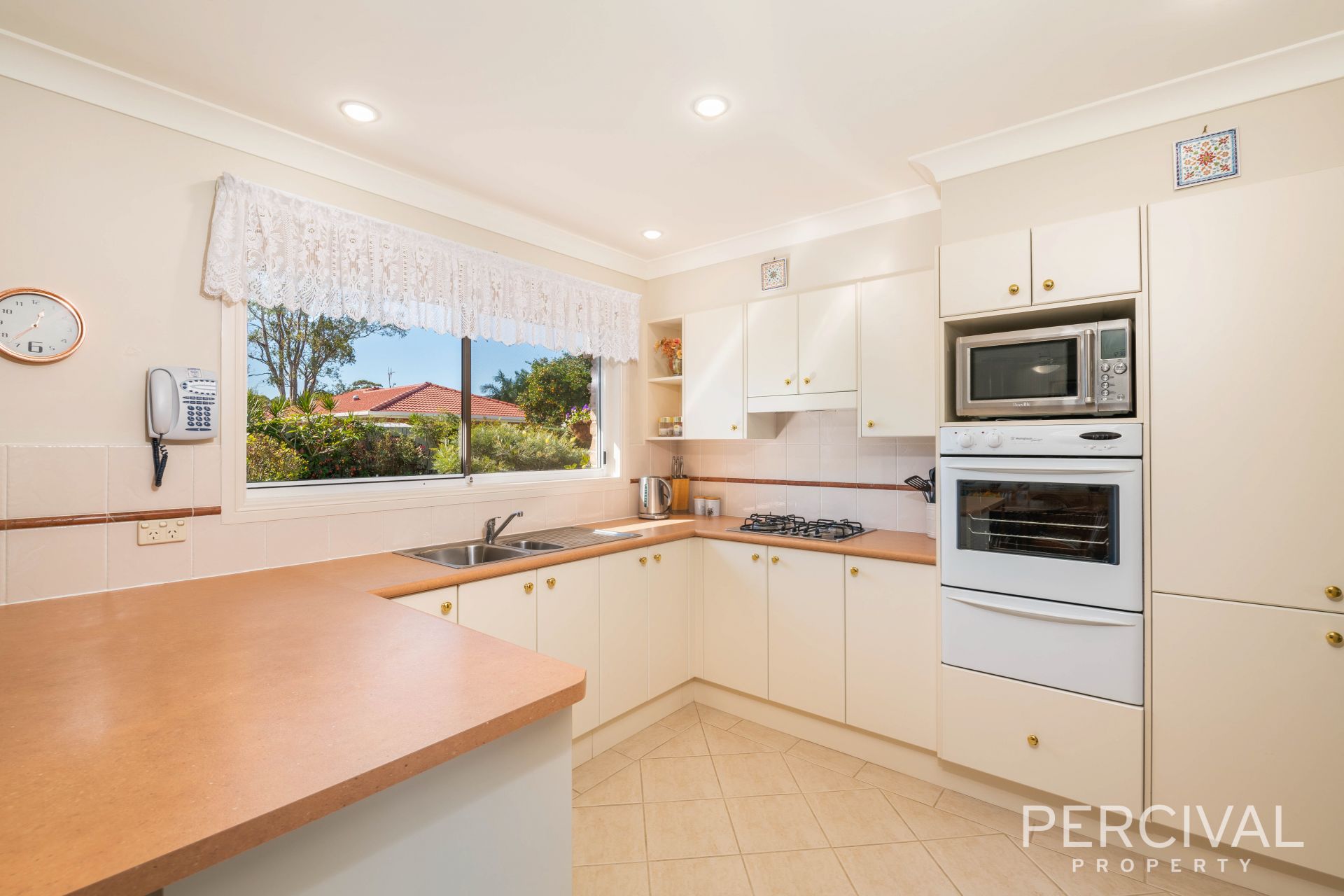 5 Pandorea Place Port Macquarie NSW, Port Macquarie - Thumbnail 5