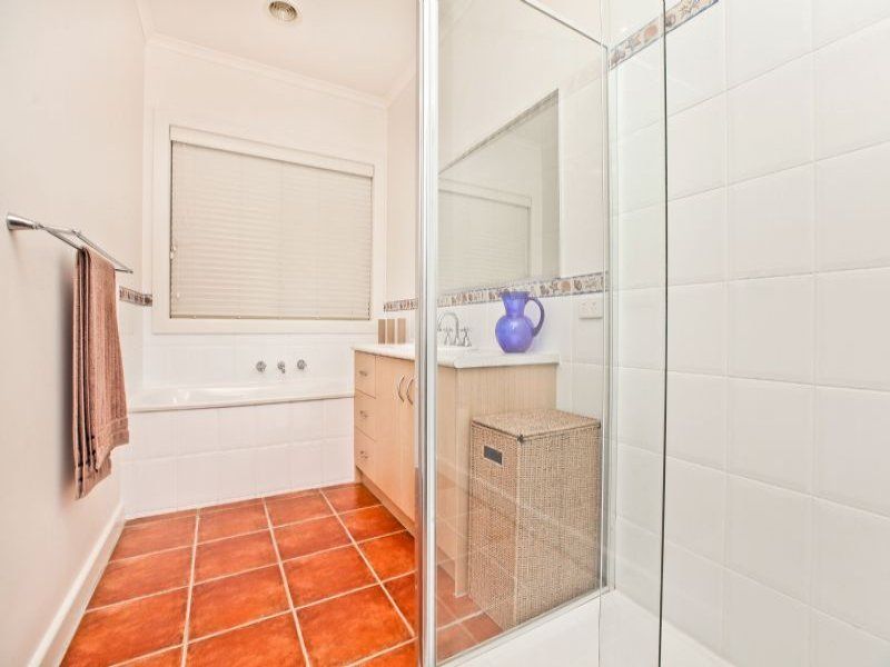 8 Chifley Circuit, Burnside Heights - Thumbnail 7