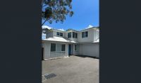 Beautiful Townhouse in Croydon South!