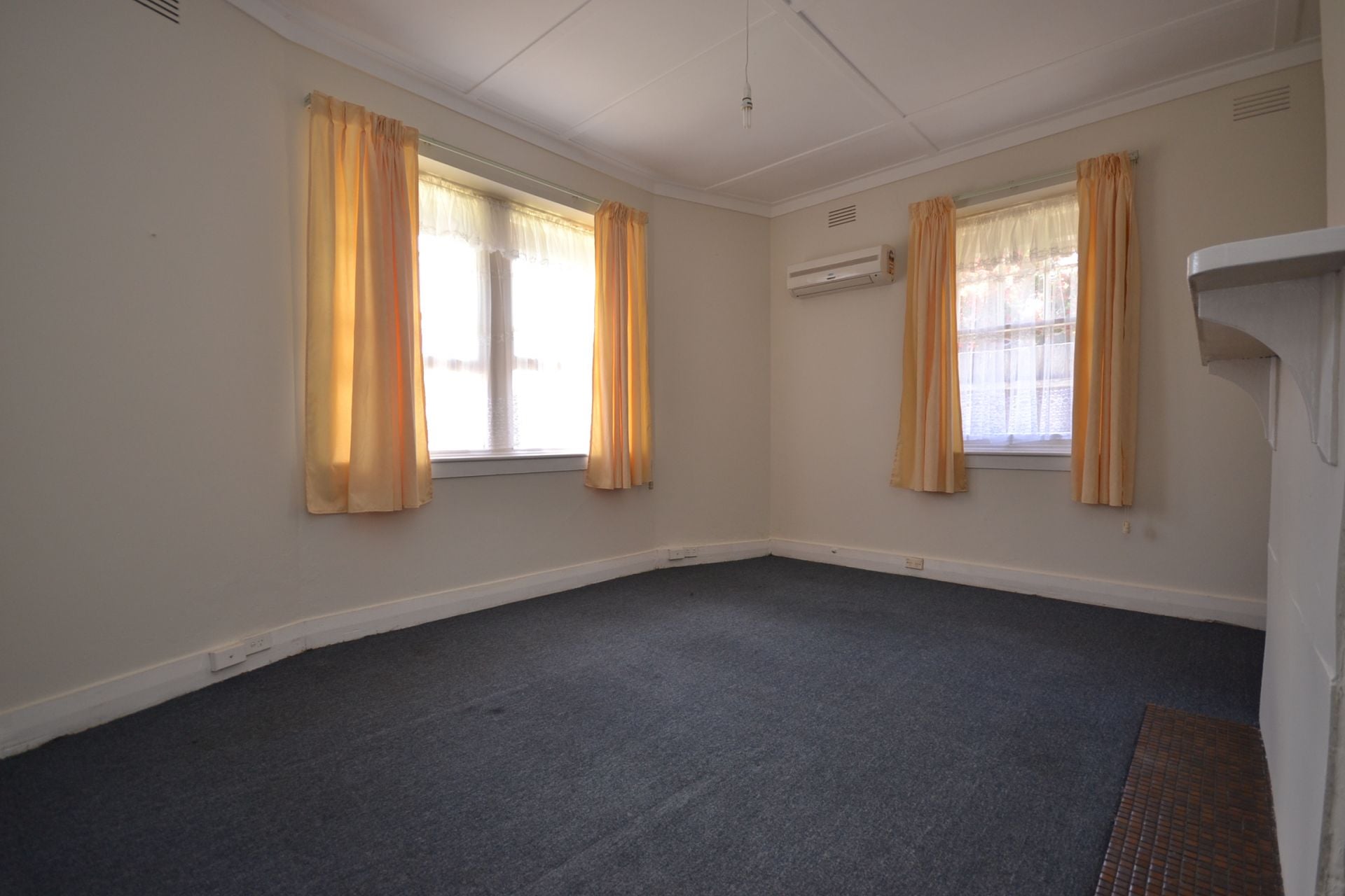 PRIME, CENTRAL, HEART OF PRESTON LOCATION!