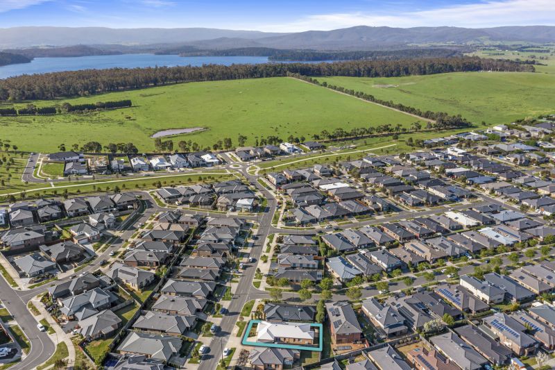 Real Estate For Sale 14 Marley Boulevard Doreen , VIC