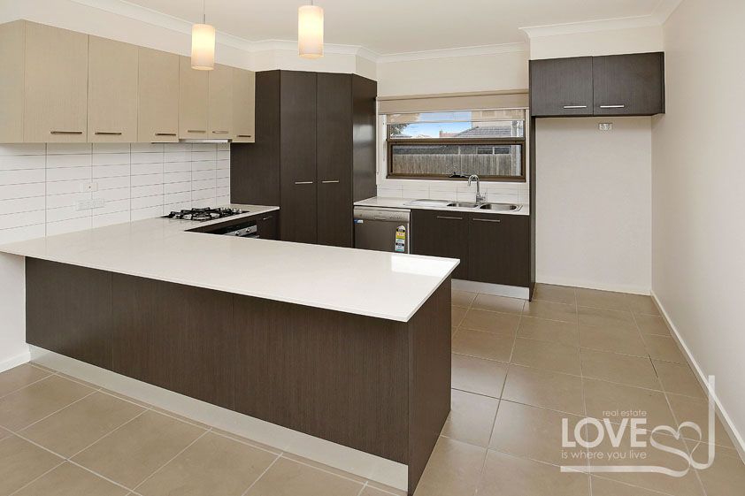 MODERN RESIDENCE OFFERS WINNING LIFESTYLE