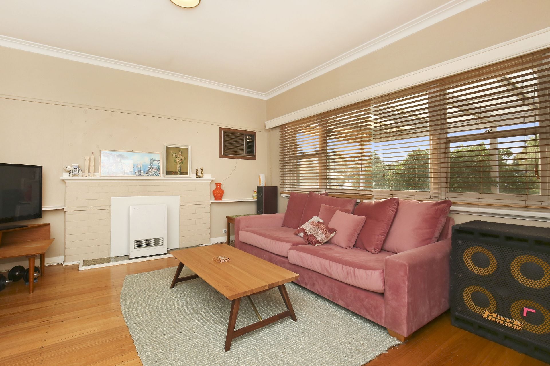 SPACIOUS FAMILY HOME