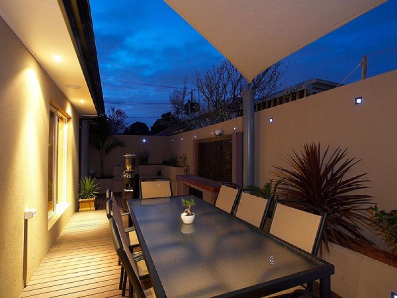 28 Paproth Grove, Altona North - Thumbnail 3