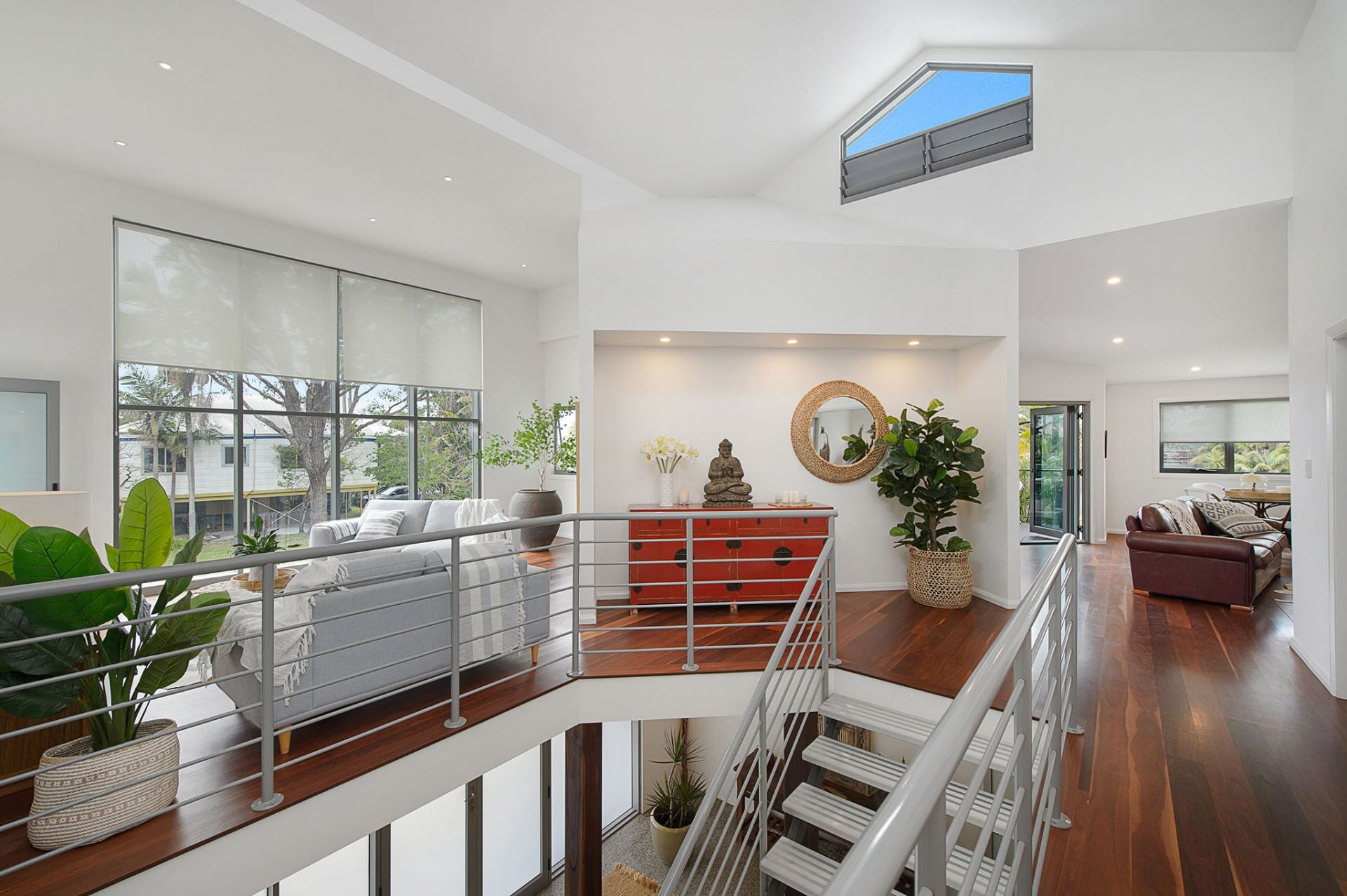 9 Shoreline Drive, North Shore, North Shore - Thumbnail 4