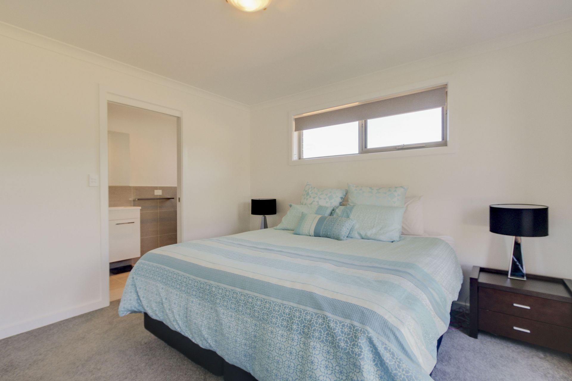 9 Riverbank Place RIVERSIDE, Riverside - Thumbnail 6