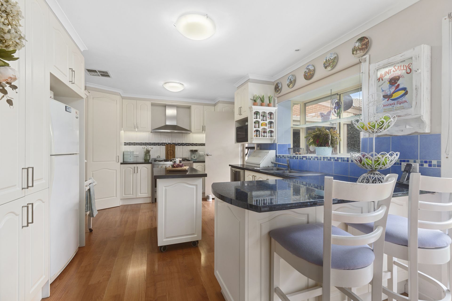 SOMETHING SPECIAL -            
LAND APPROX 658m2