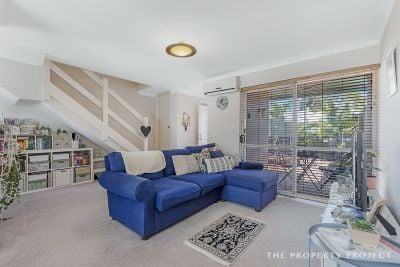 9/4 Waterway Court, Churchlands