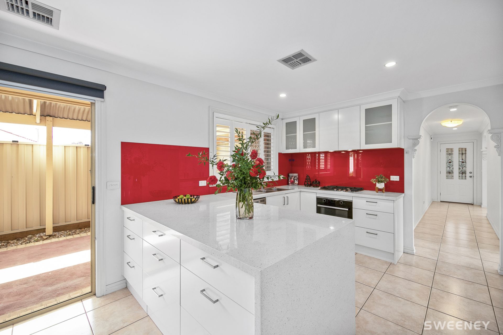 2 Holzgrefe Court, Altona Meadows - Thumbnail 3