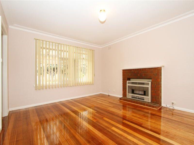 THREE BEDROOM DELIGHT!