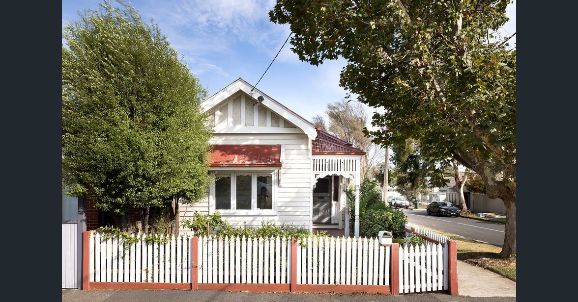 **Light and Sun Filled Edwardian Home*