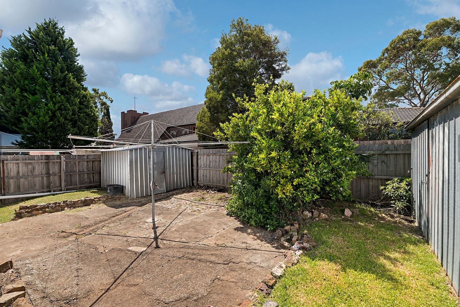 COMFORTABLE LIVING IN PRESTON CENTRAL