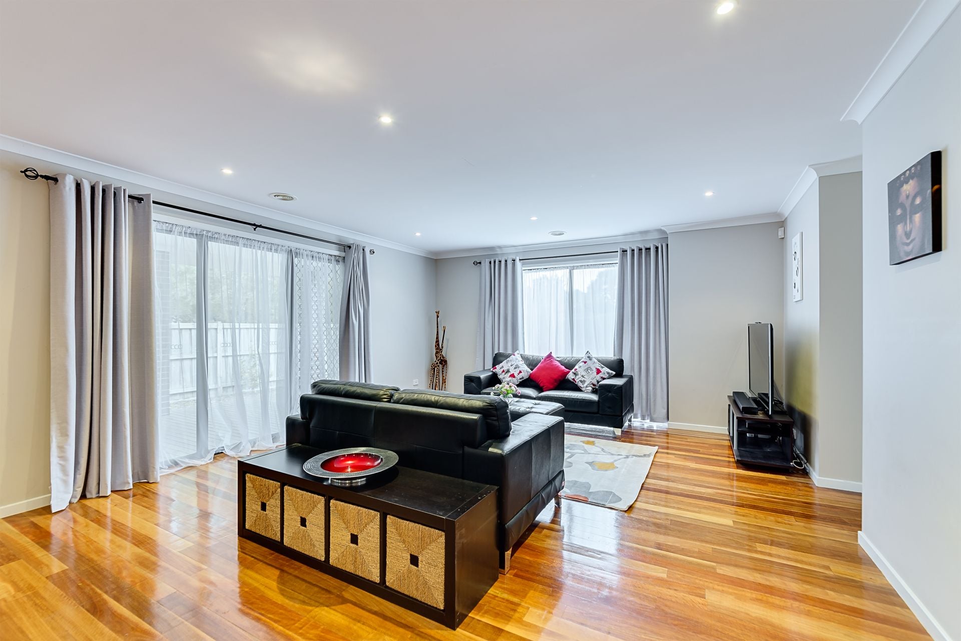 6 Jindabyne Avenue South Morang, South Morang - Thumbnail 6