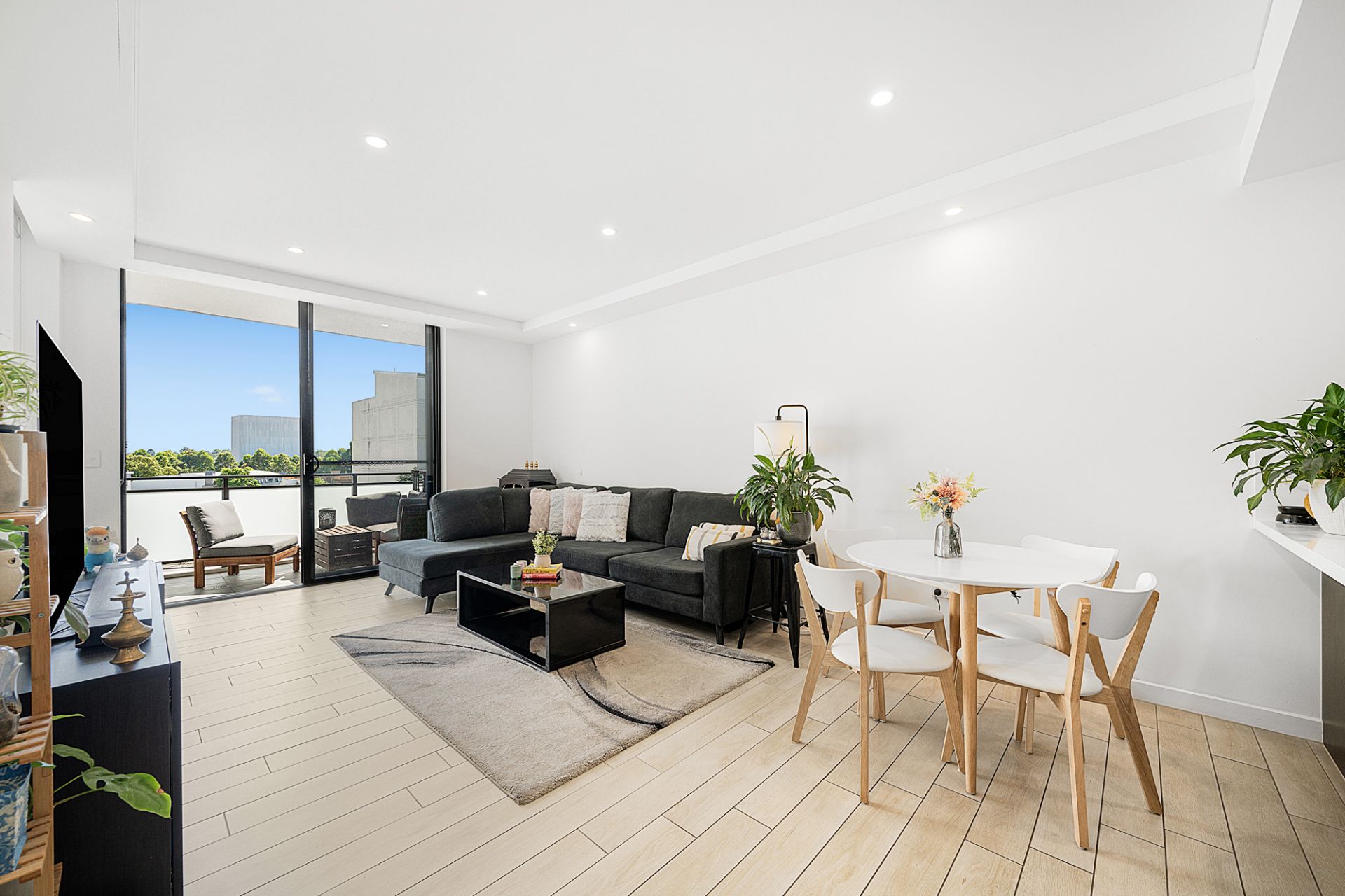 B304/37-39 Loftus Crescent Homebush NSW, Homebush - Thumbnail 2