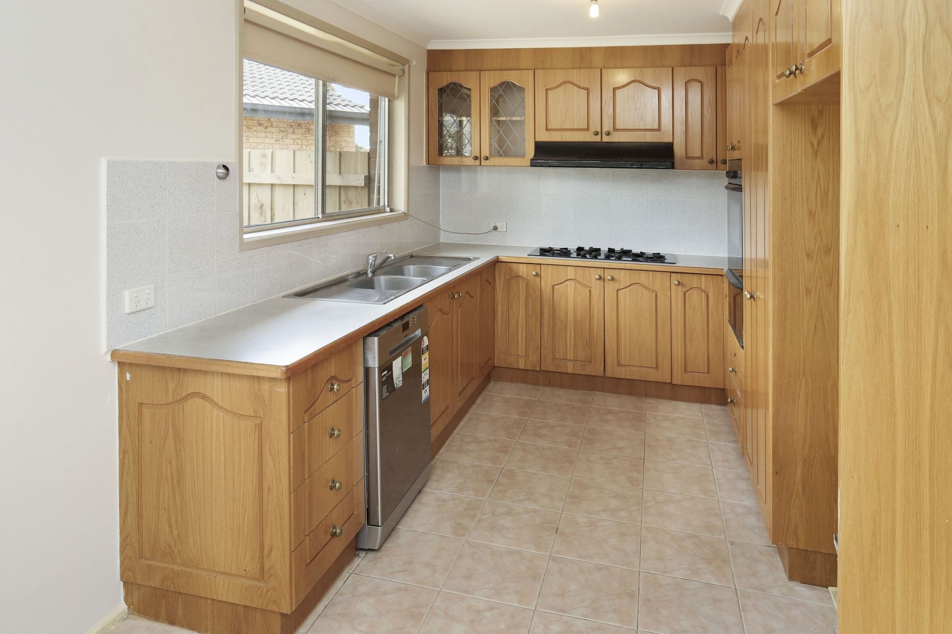 *FRESHLY PAINTED* QUIET COURT, GREAT LOCATION  *Insp Wed 18th Apr @ 4:10pm*