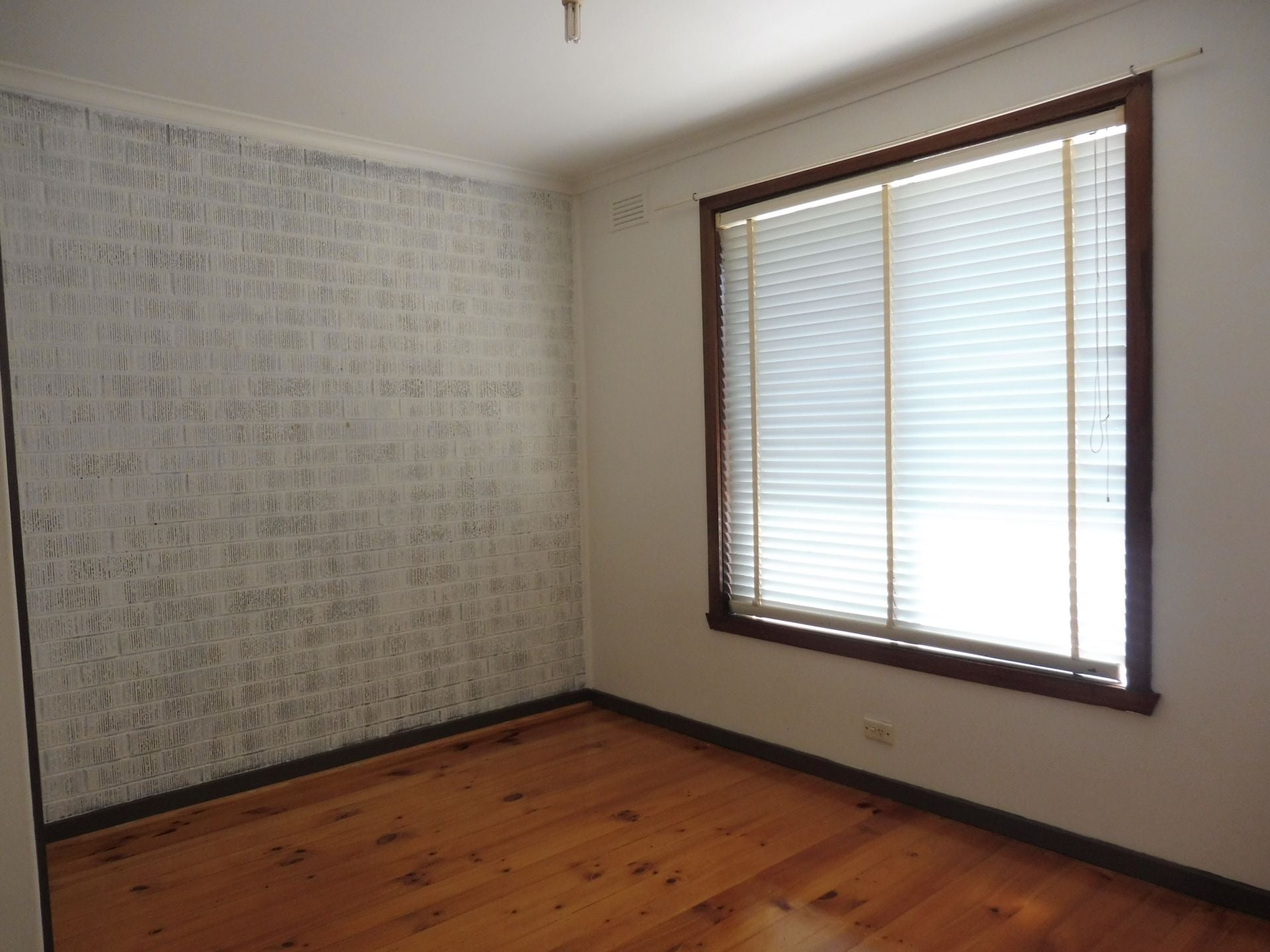 CLOSE TO ALL AMENITIES