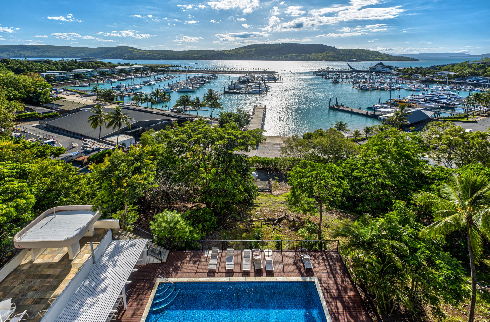 YHT 4/1 Marina Drive, Hamilton Island Hamilton Island Real Estate