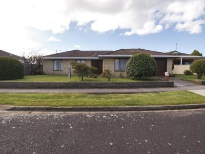 3
 
 
 
  
 
 
 1
 
 
 
  
 
 
 1
 
 
 
 
 
 
 
 13 Cluan Crescent, ULVERSTONE TAS 7315, Ulverstone - Thumbnail 2