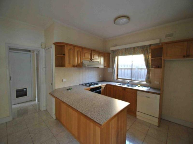 24 Bokhara Road, Caulfield South - Thumbnail 4