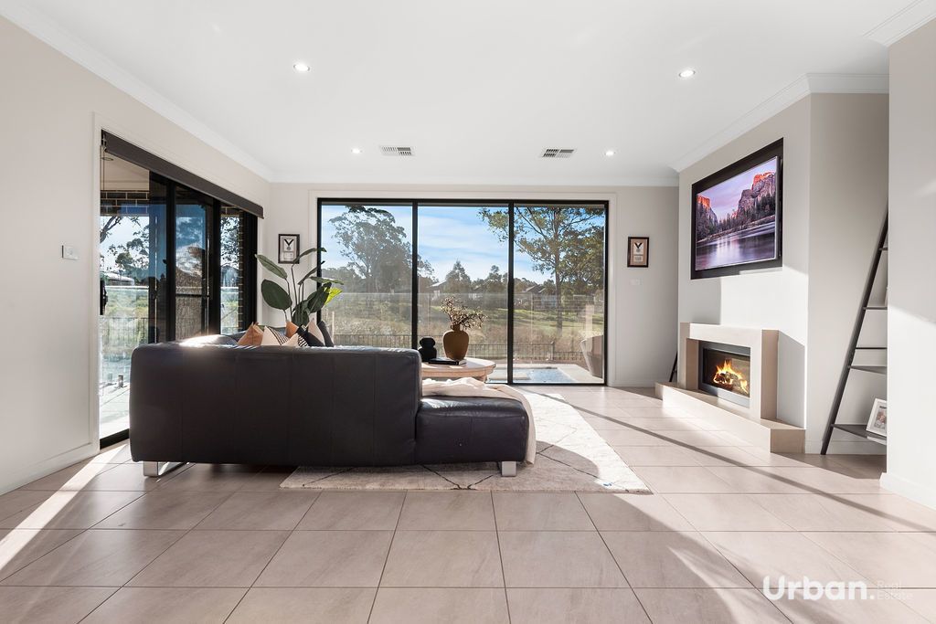 Colebee 40 Medallist Parade