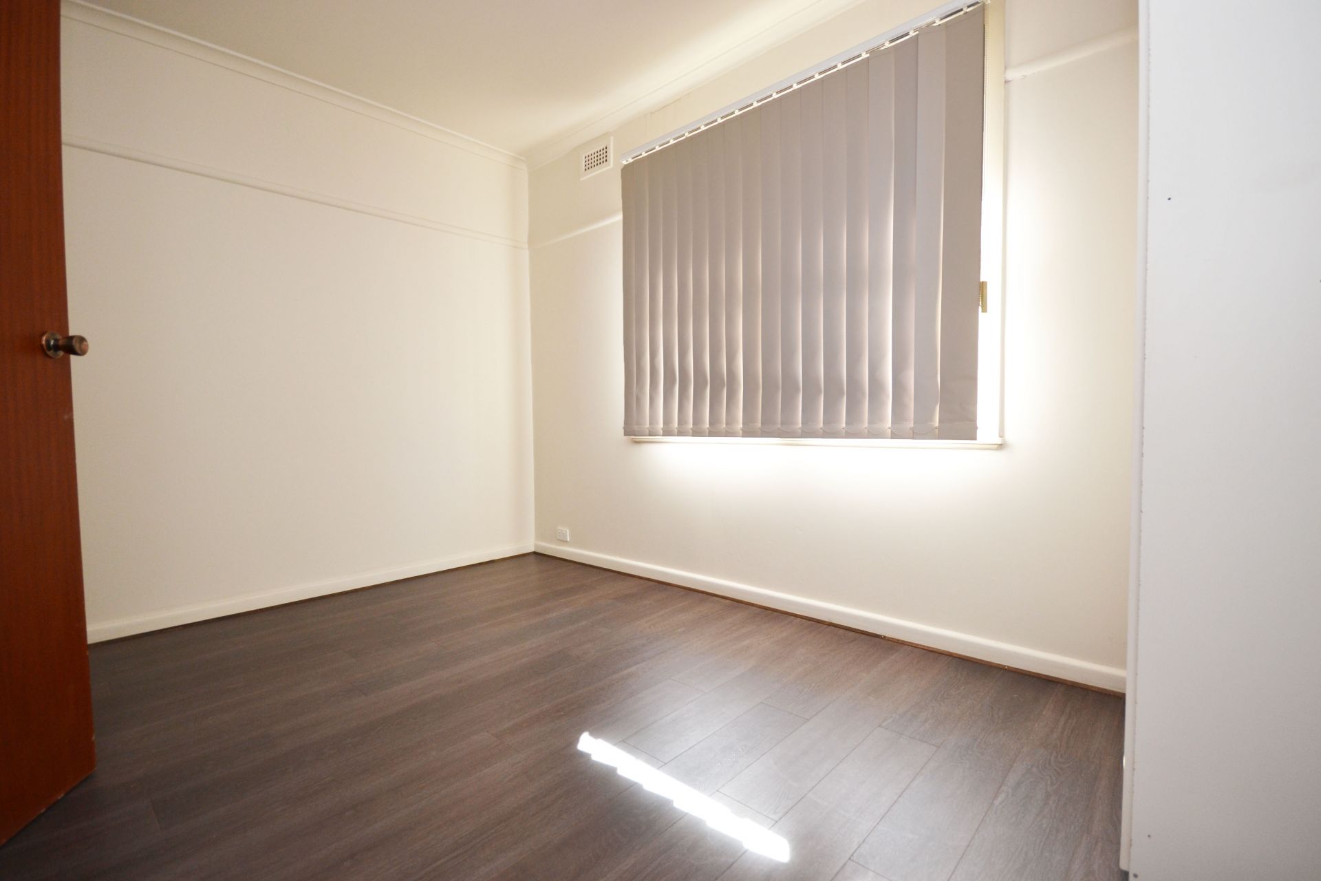 FABULOUS LOCATION & PRICED TO PLEASE