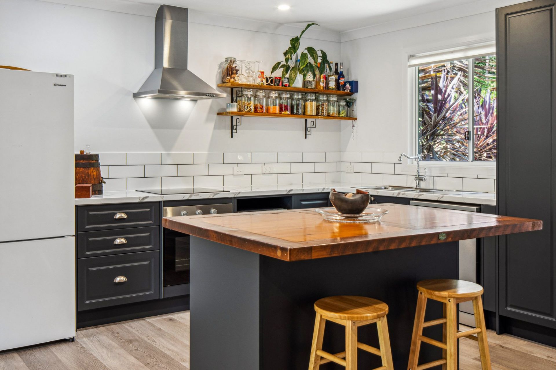 38 Freemans Road, Lower Beechmont - Thumbnail 4