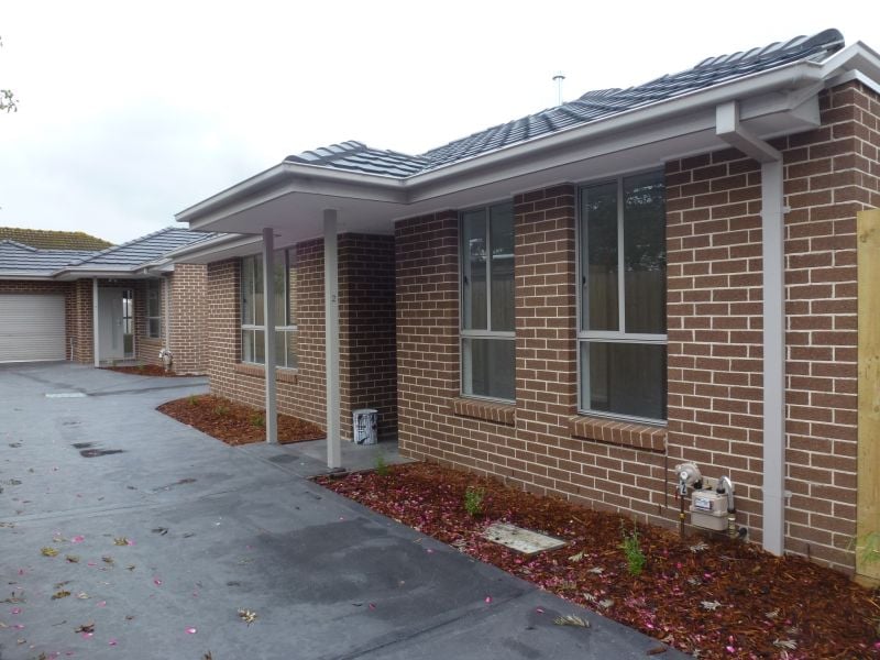 2/18 Newton Street, Thomastown