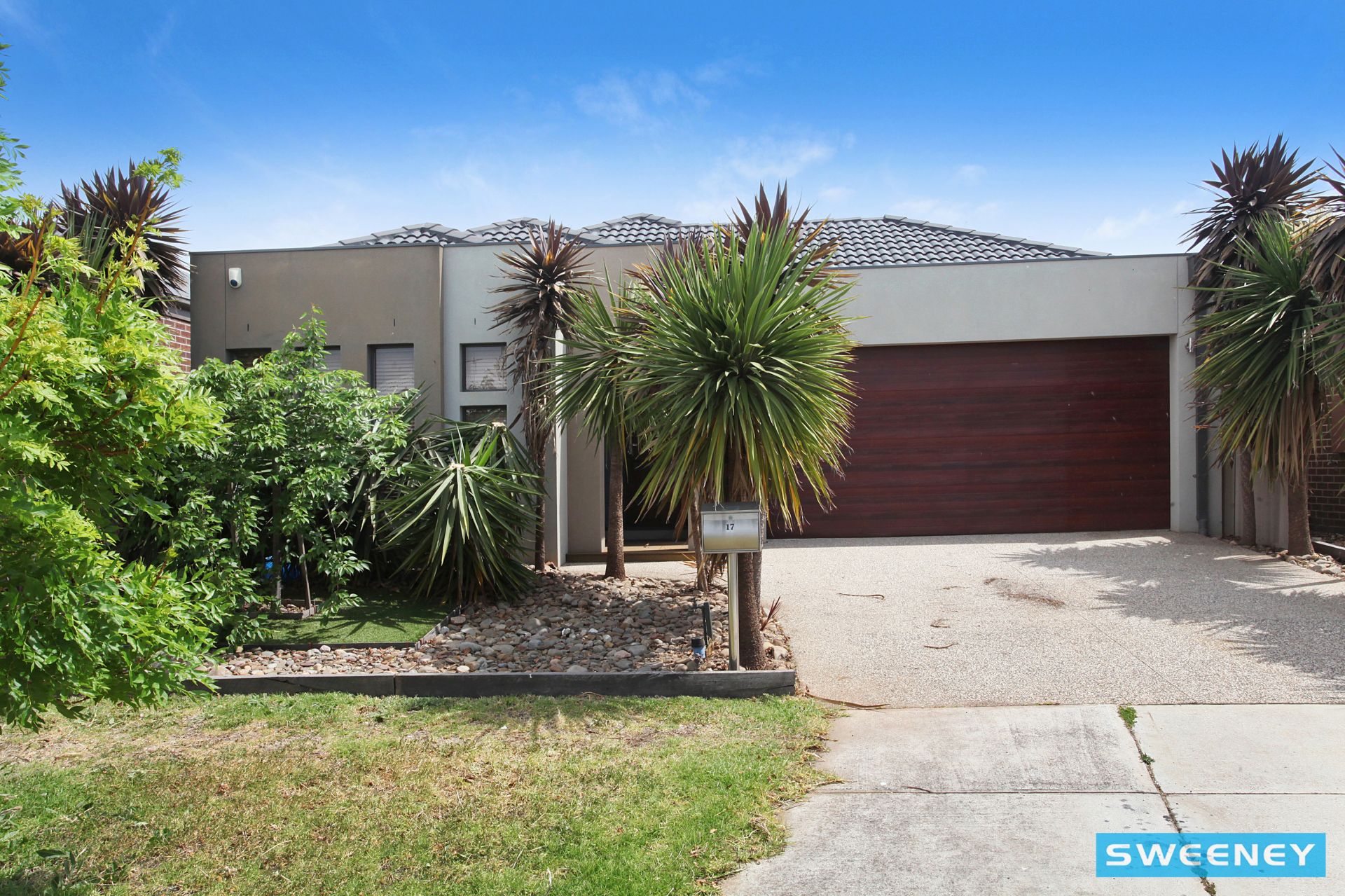 17 Mount Way, Caroline Springs - Thumbnail 2