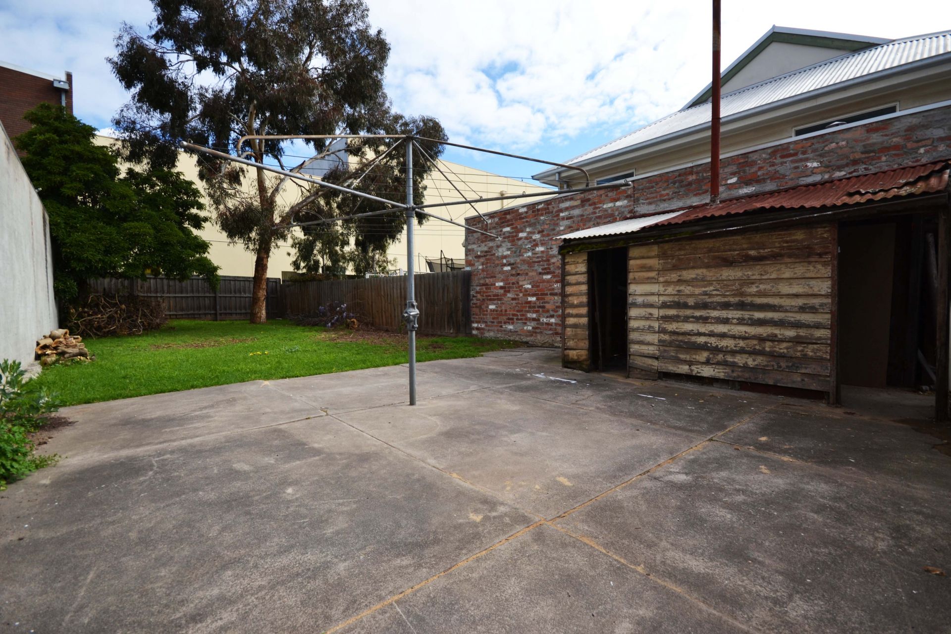 PERIOD CHARM IN AN EXCELLENT LOCATION