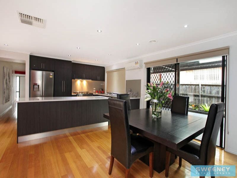 12 Marrowie Place, Taylors Hill - Thumbnail 4