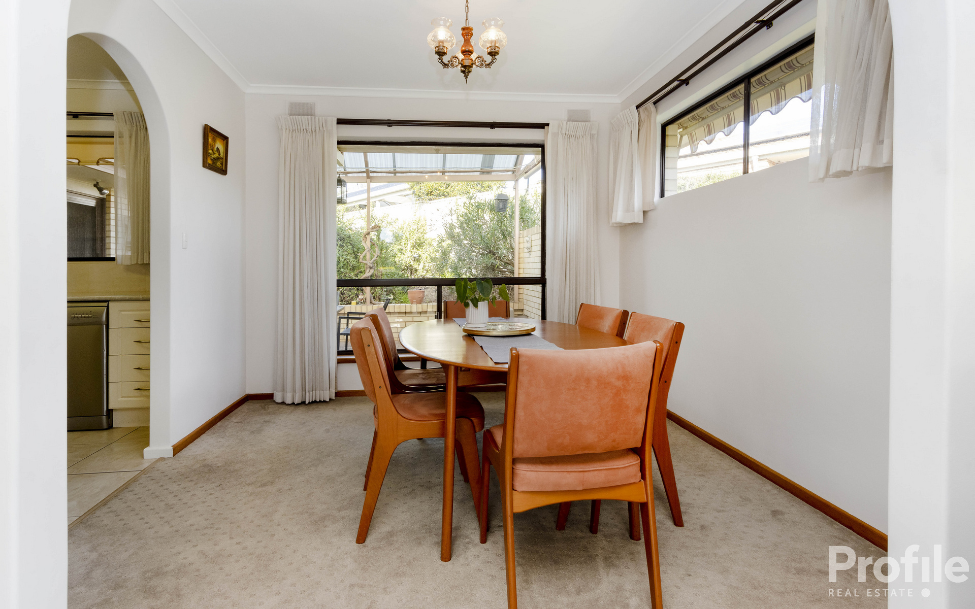 14 Lisa Court Paradise 5075