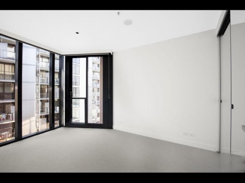 1716/675-677 La Trobe Street, Docklands - Thumbnail 4