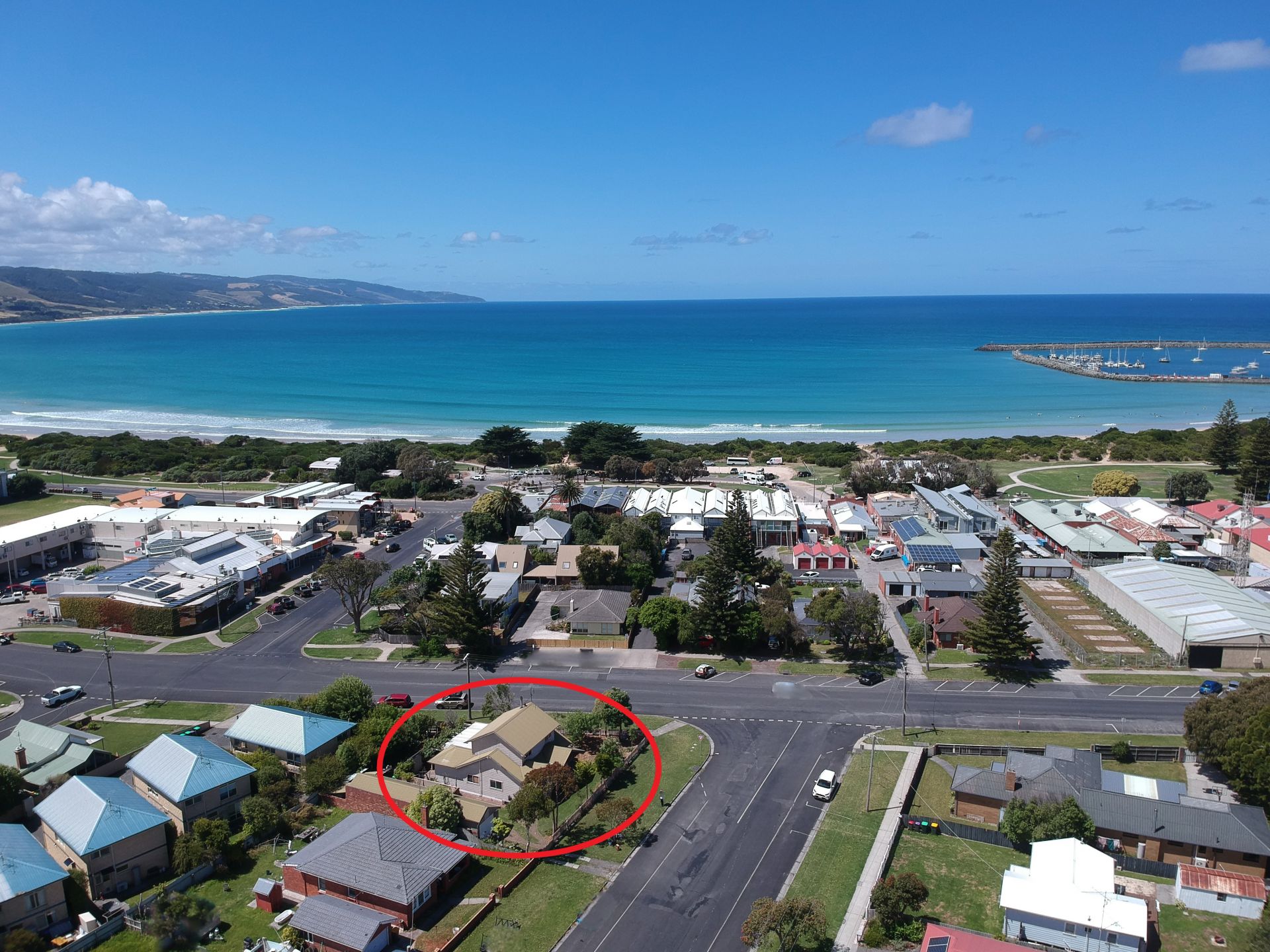 2 Montrose Avenue, Apollo Bay - Thumbnail 3