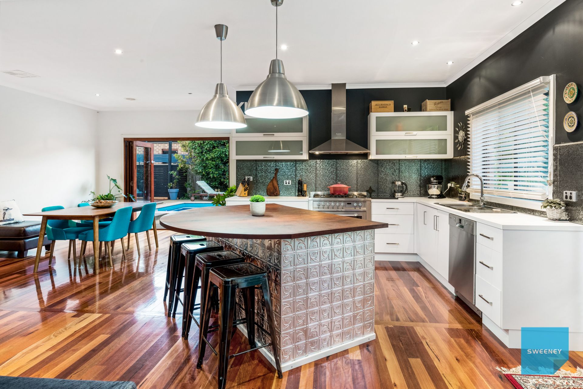 4 Hascombe Drive, Caroline Springs - Thumbnail 8