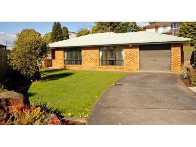 1/203 Steele Street, DEVONPORT, Devonport - Thumbnail 2