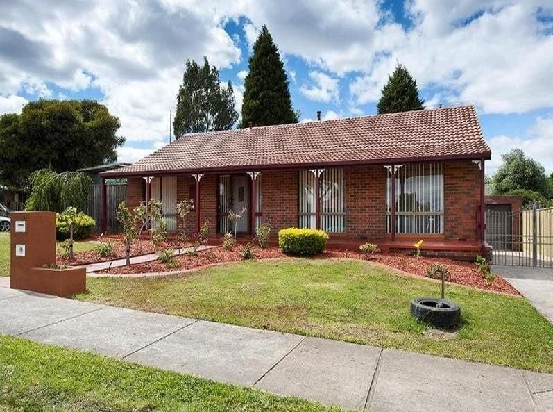 MUST SEE FAMILY HOME!