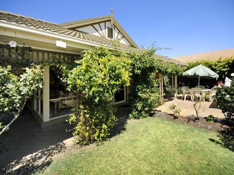 16 Hopgood Place BARWON HEADS VIC, Barwon Heads - Thumbnail 2