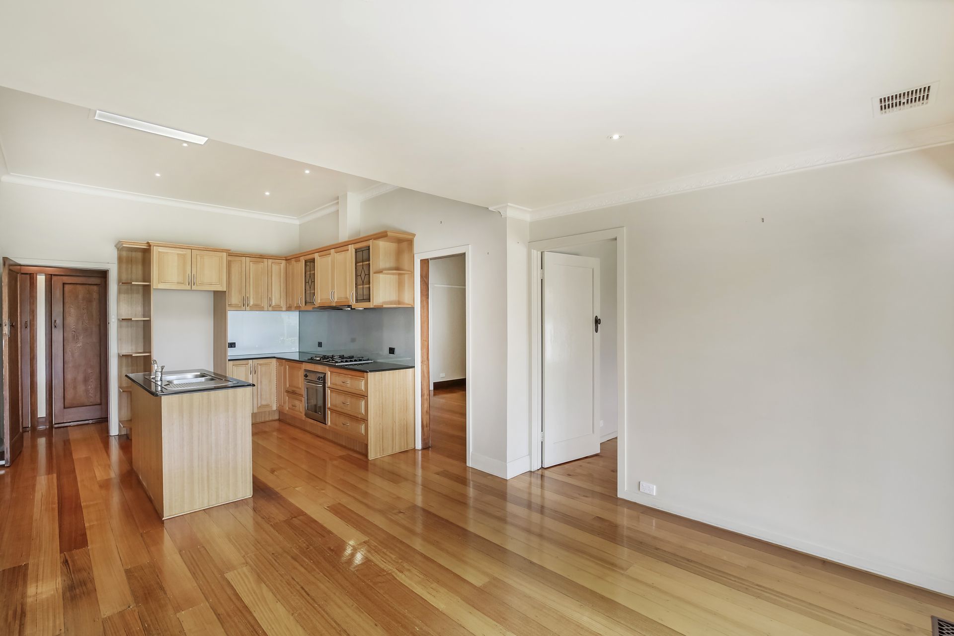Perfectly positioned family home!