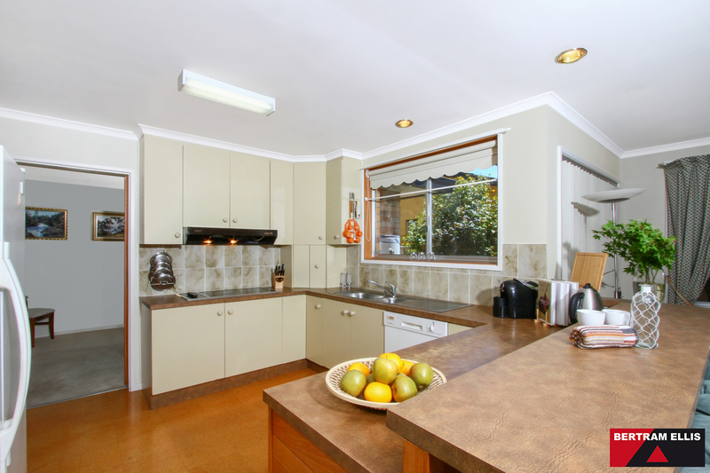 4 Rowell Place, Weston - Thumbnail 7