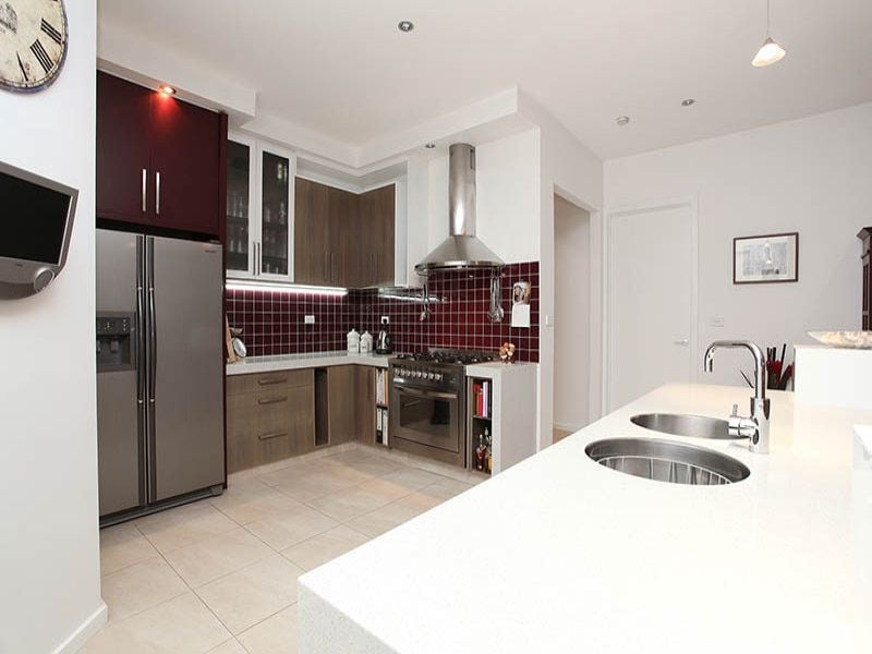 7 Colac Place, Caroline Springs - Thumbnail 3