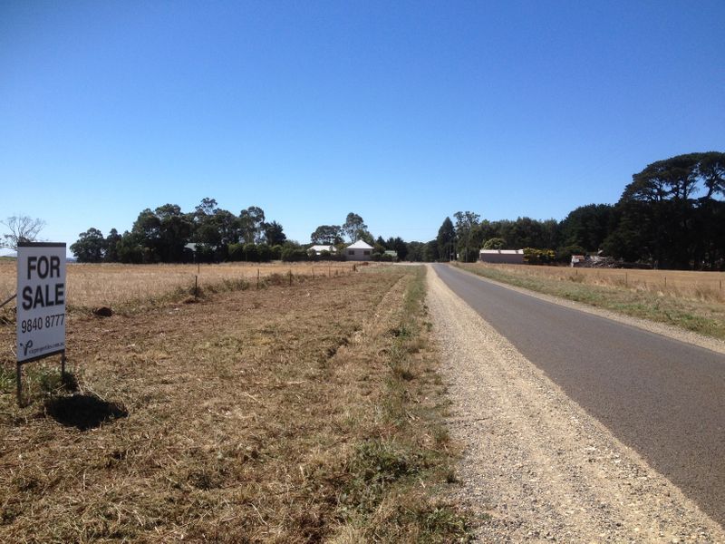 393 Mollongghip Road, Mollongghip VIC 3352