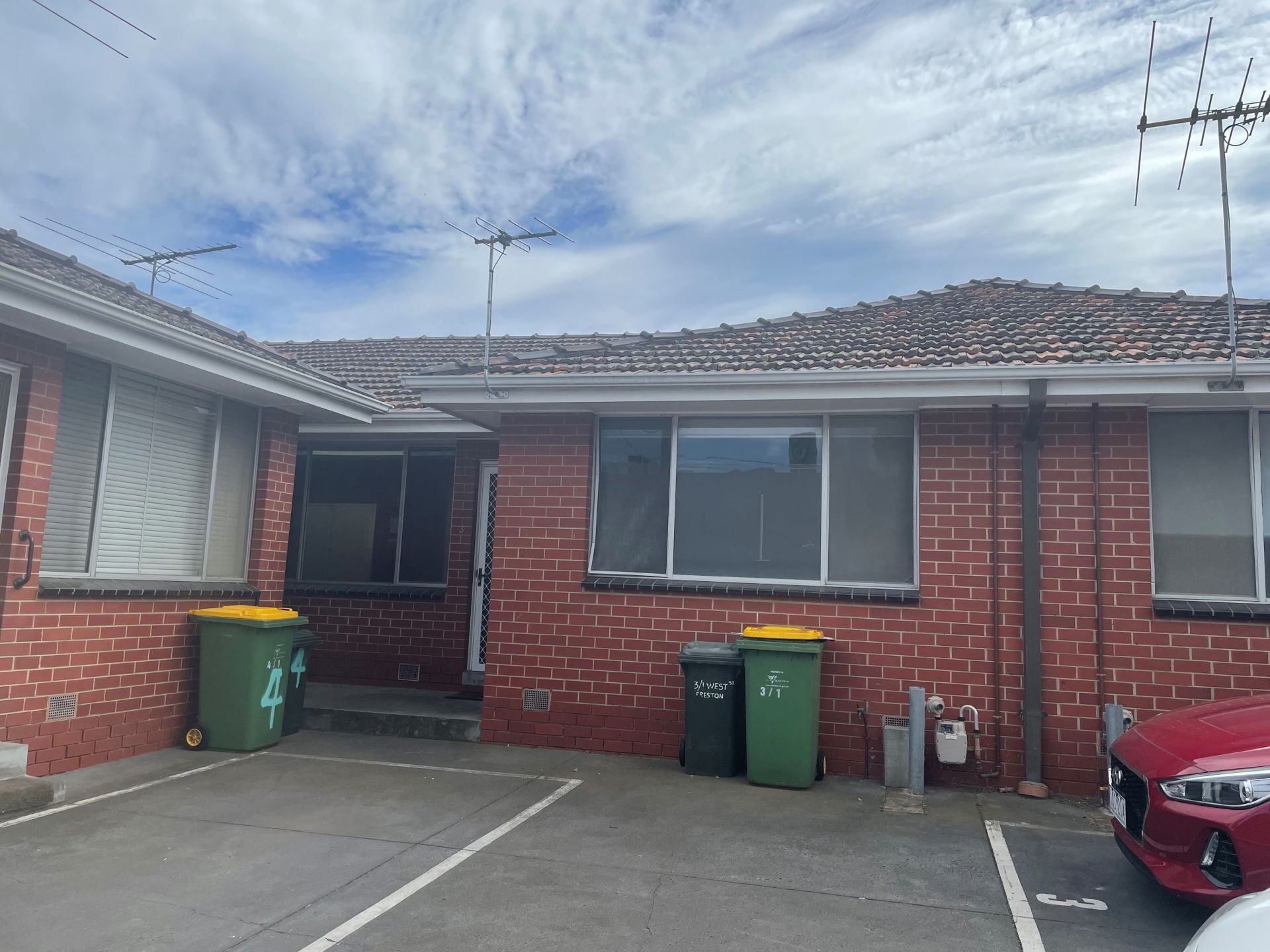 Centrally Located !! Refurbished Unit