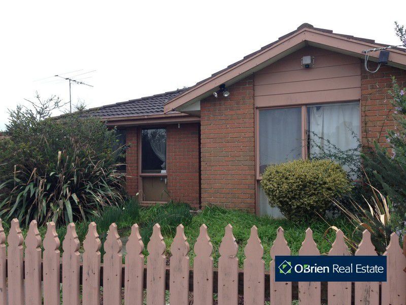 73 Edeys Run, Hampton Park VIC