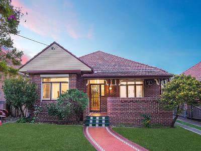 10 GILLIES AVENUE, HABERFIELD, NSW