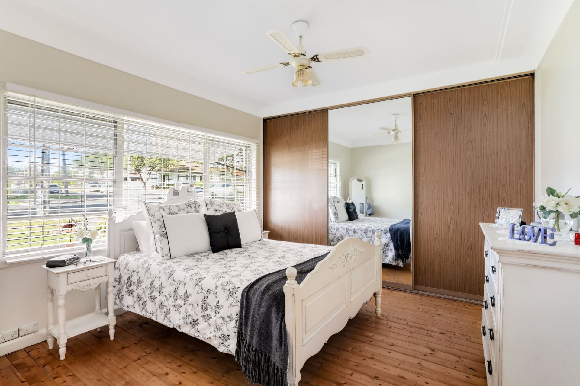 32 Weston Street Revesby NSW, Revesby - Thumbnail 3