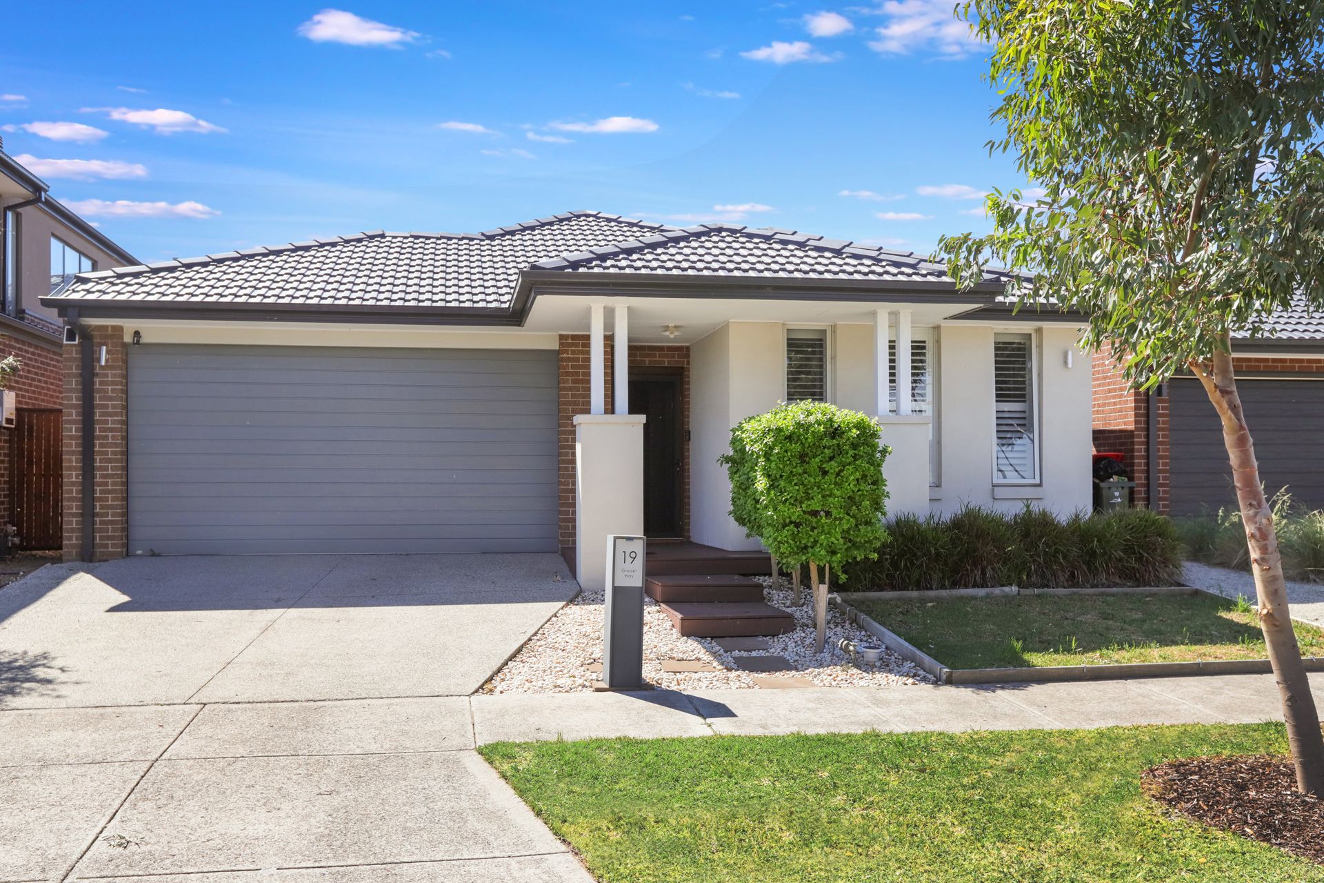 19 Grosset Way Point Cook VIC, Point Cook - Thumbnail 2