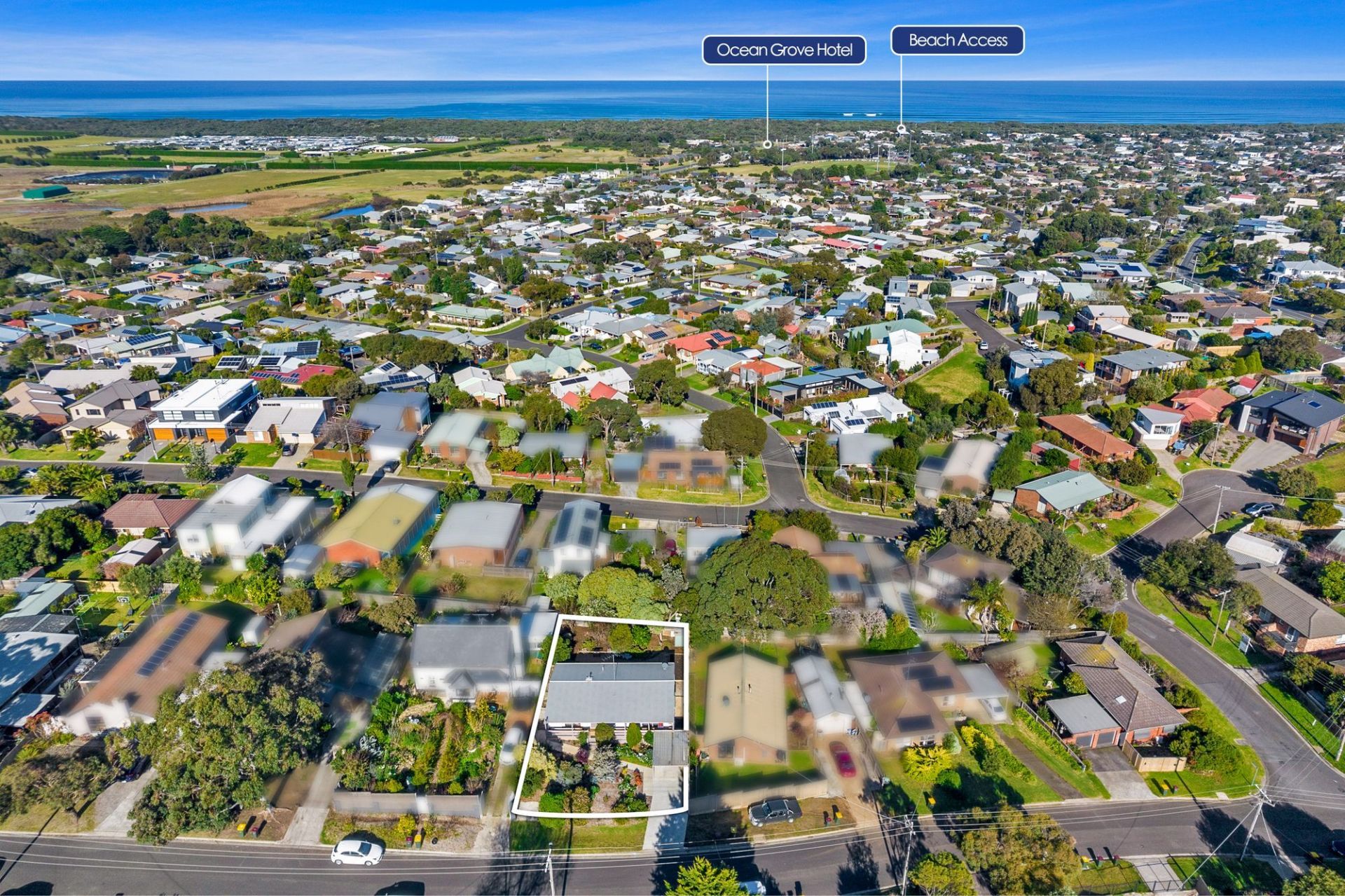 16 Endeavour Drive Ocean Grove VIC, Ocean Grove - Thumbnail 2